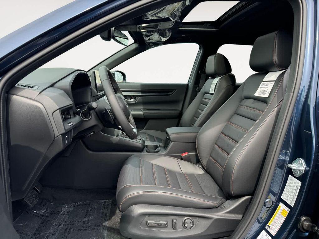 new 2026 Honda CR-V Hybrid car, priced at $41,675