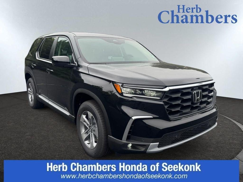 new 2025 Honda Pilot car, priced at $47,095