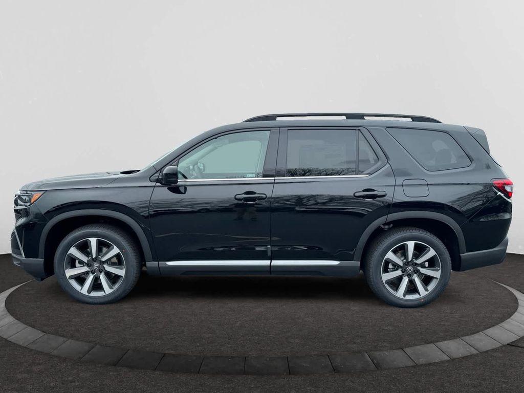 new 2025 Honda Pilot car, priced at $50,795