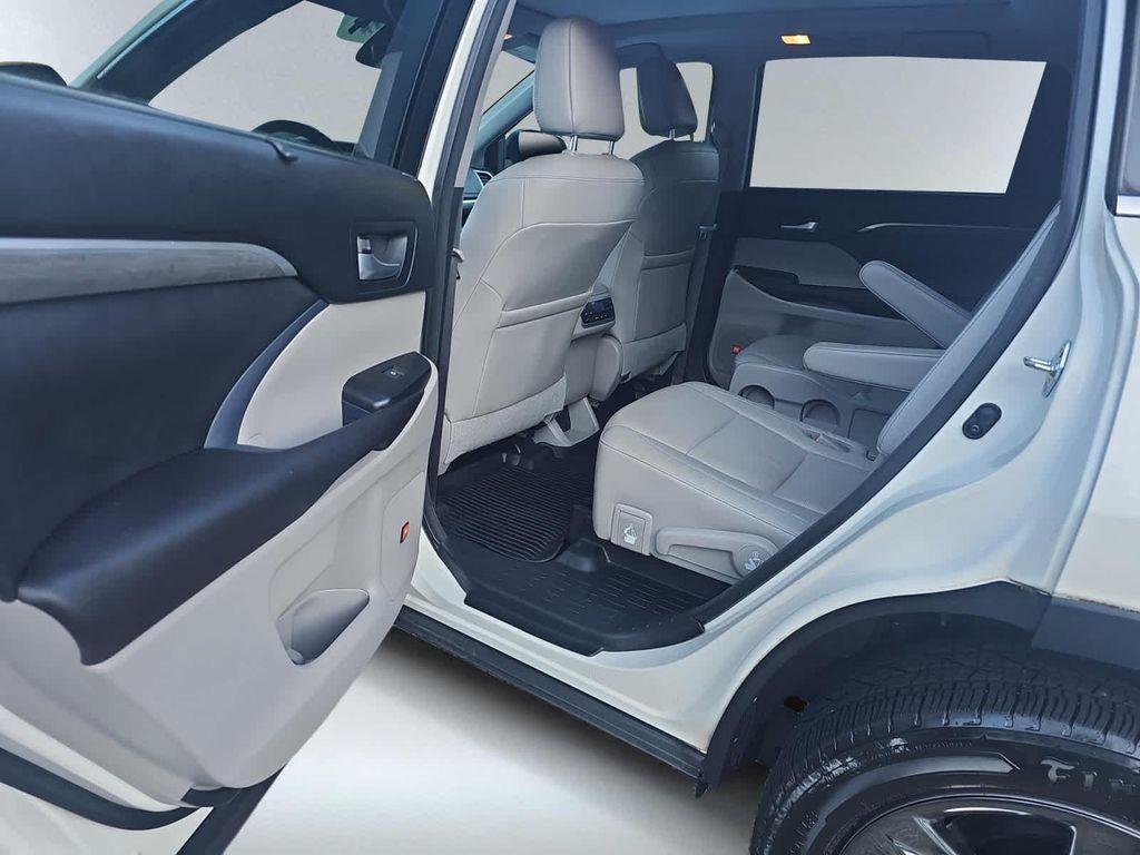used 2017 Toyota Highlander car, priced at $24,968