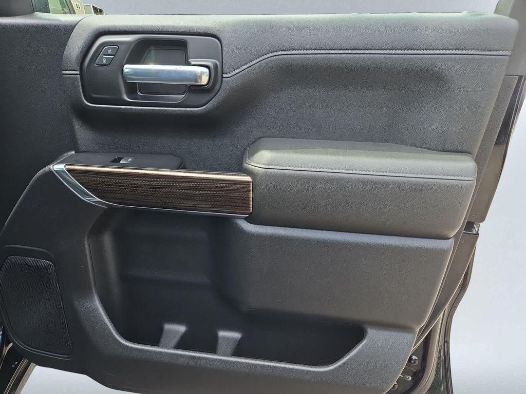 used 2021 Chevrolet Silverado 1500 car, priced at $32,987
