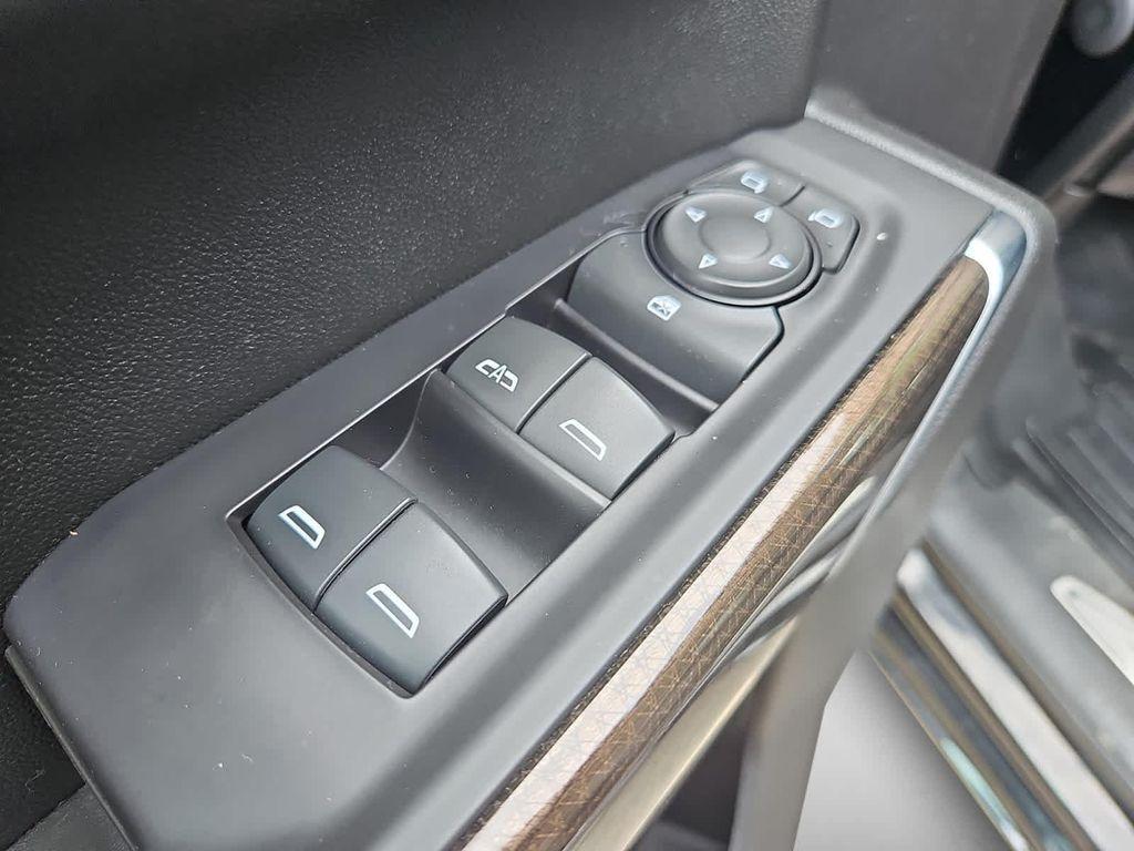 used 2021 Chevrolet Silverado 1500 car, priced at $32,987