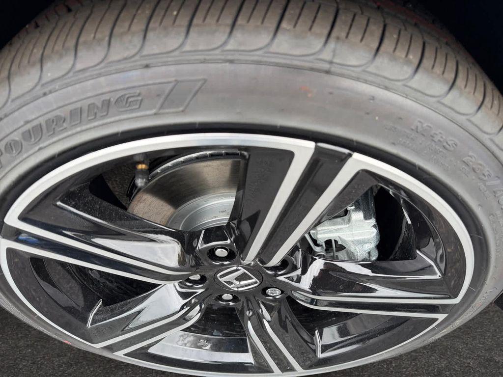 new 2025 Honda Accord Hybrid car, priced at $35,305