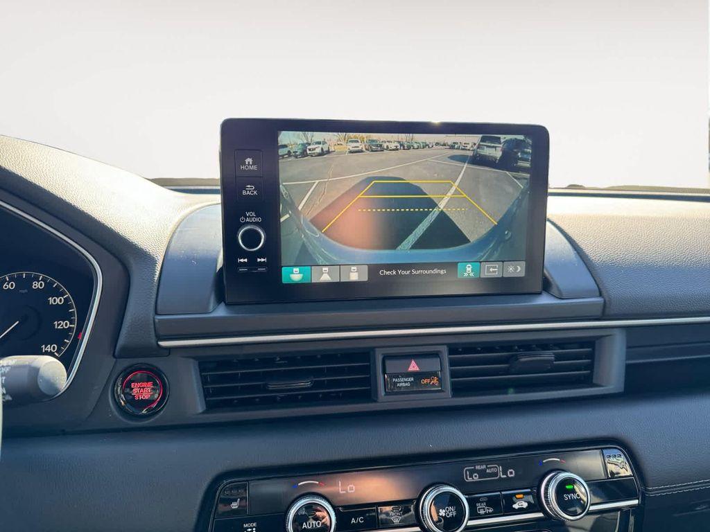 new 2025 Honda Pilot car, priced at $51,550