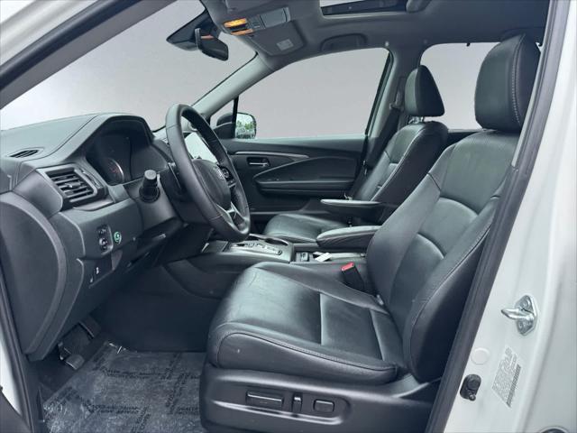 used 2022 Honda Pilot car, priced at $33,968