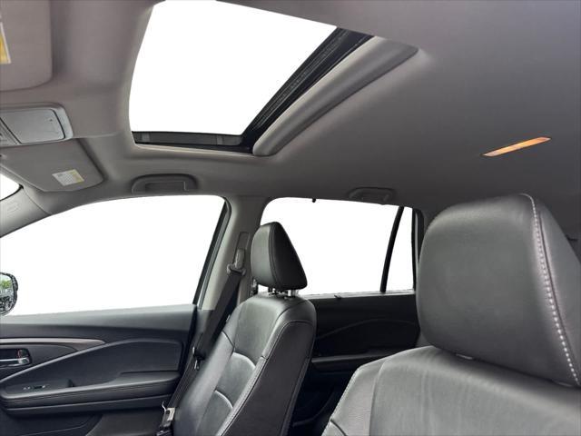 used 2022 Honda Pilot car, priced at $33,968