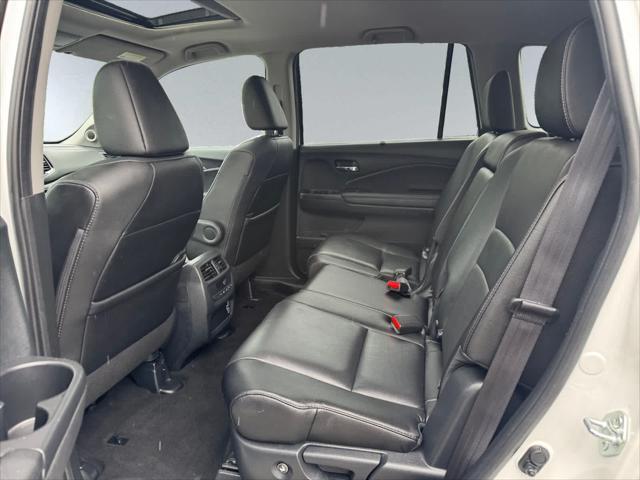 used 2022 Honda Pilot car, priced at $33,968