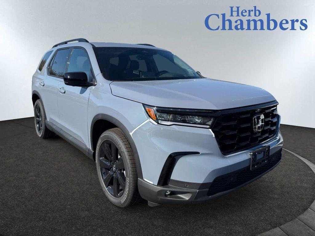 new 2025 Honda Pilot car, priced at $56,530