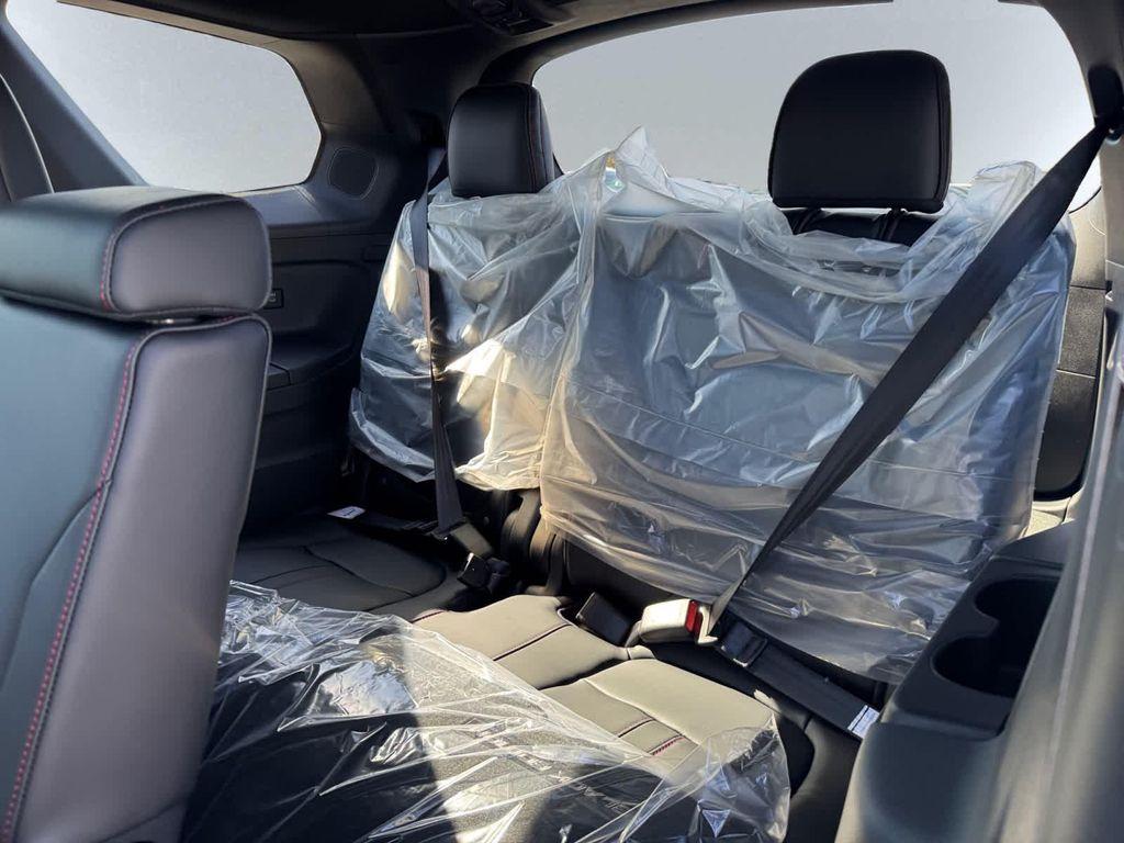 new 2025 Honda Pilot car, priced at $56,530