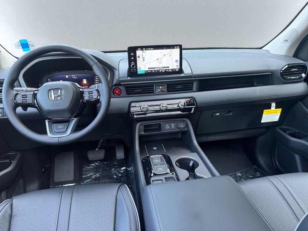 new 2025 Honda Pilot car, priced at $54,575