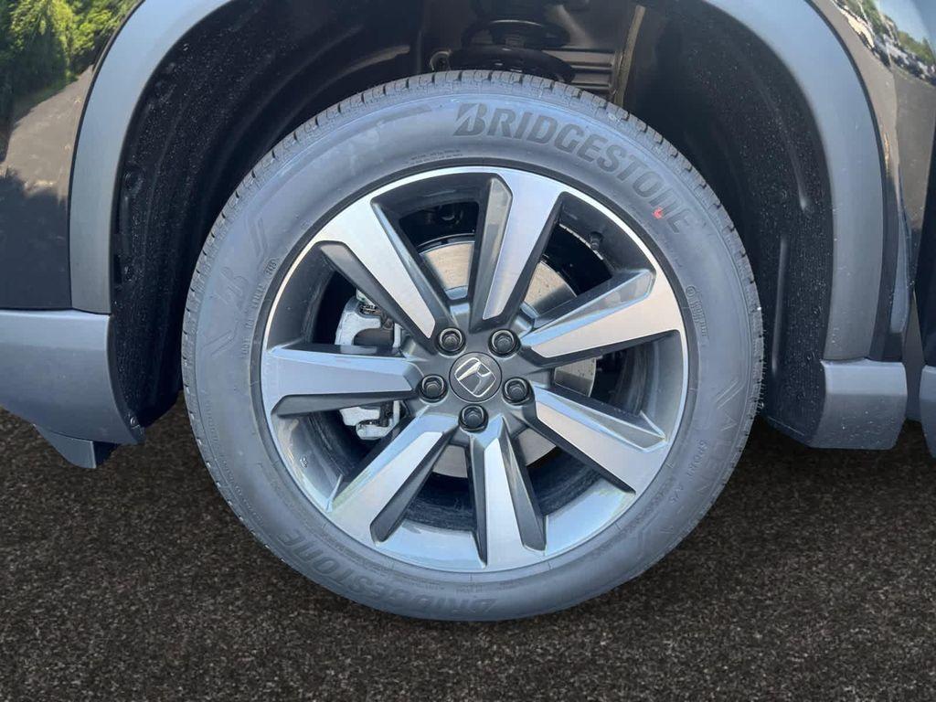 new 2025 Honda Pilot car, priced at $54,575