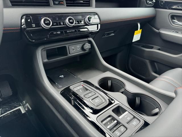 new 2025 Honda Pilot car, priced at $51,305