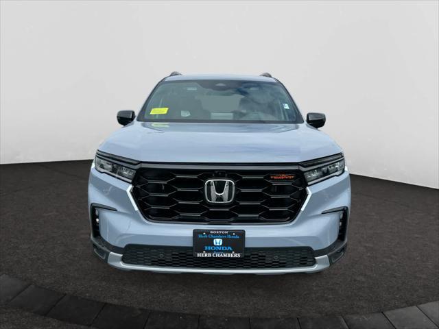 new 2025 Honda Pilot car, priced at $51,305