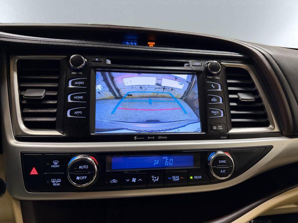 used 2016 Toyota Highlander car, priced at $17,467