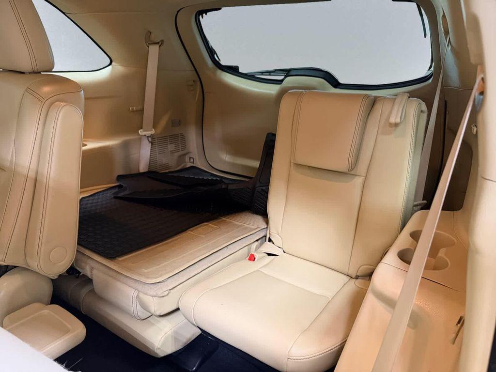 used 2016 Toyota Highlander car, priced at $17,467