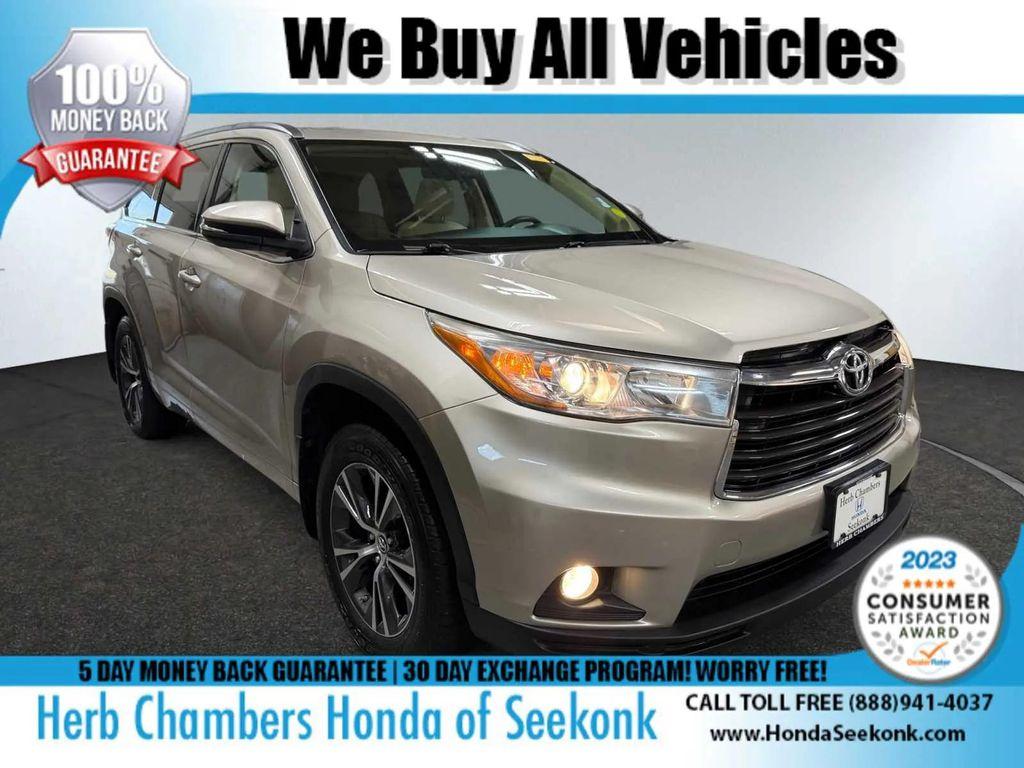 used 2016 Toyota Highlander car, priced at $17,467