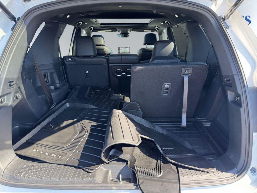 new 2025 Honda Pilot car, priced at $56,530