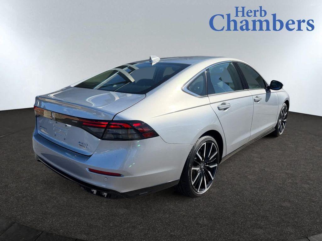 new 2025 Honda Accord Hybrid car, priced at $40,450