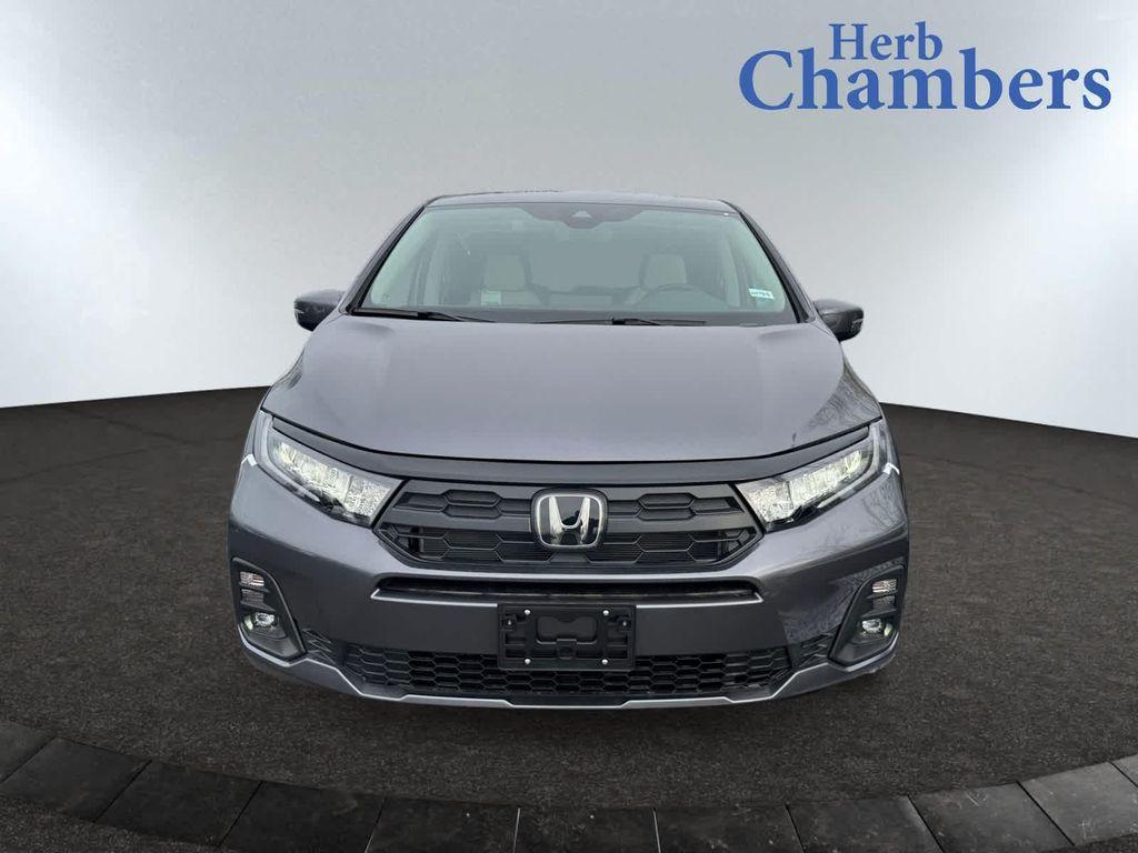 new 2026 Honda Odyssey car, priced at $44,290