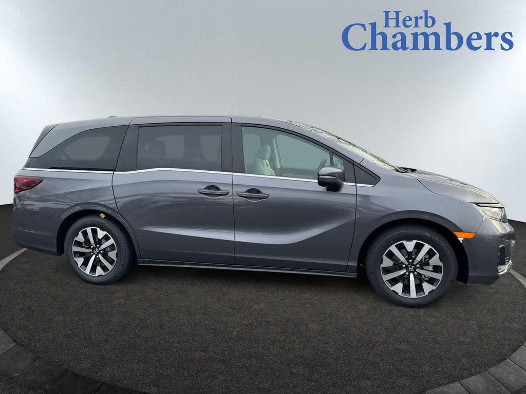 new 2026 Honda Odyssey car, priced at $44,290