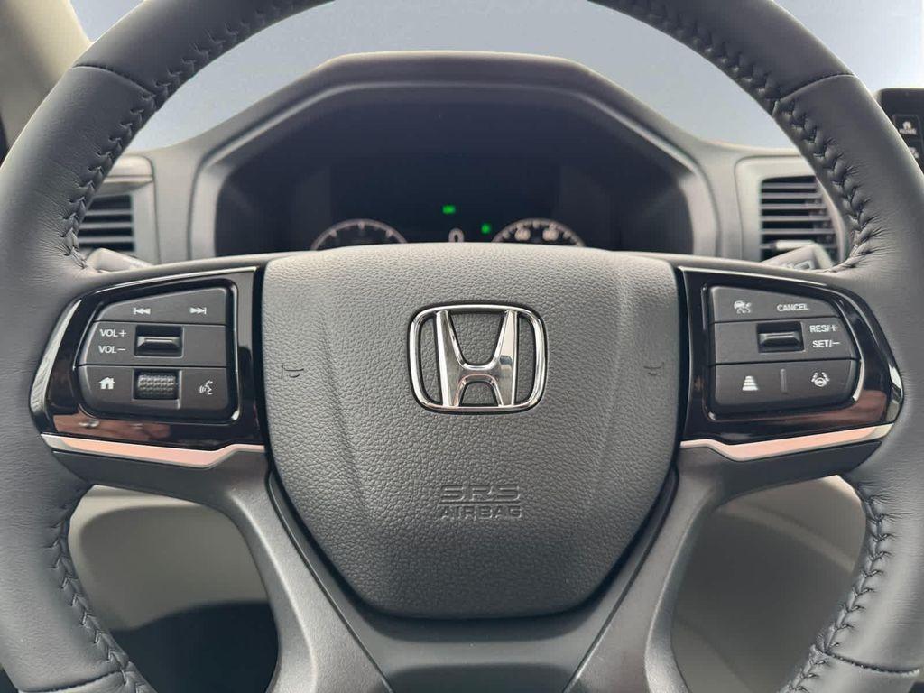 new 2026 Honda Odyssey car, priced at $44,290
