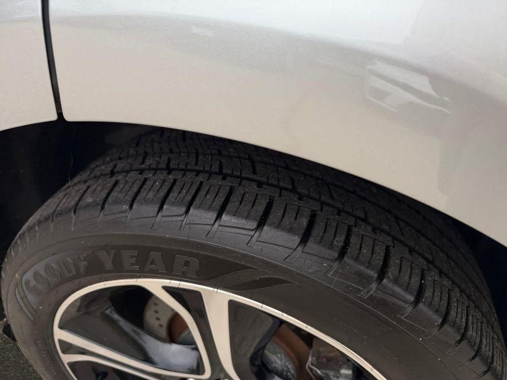 used 2021 Ford Edge car, priced at $26,987