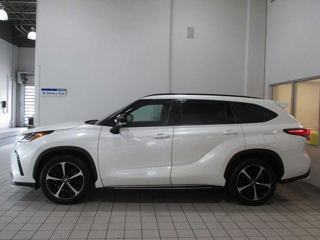 used 2021 Toyota Highlander car, priced at $32,648