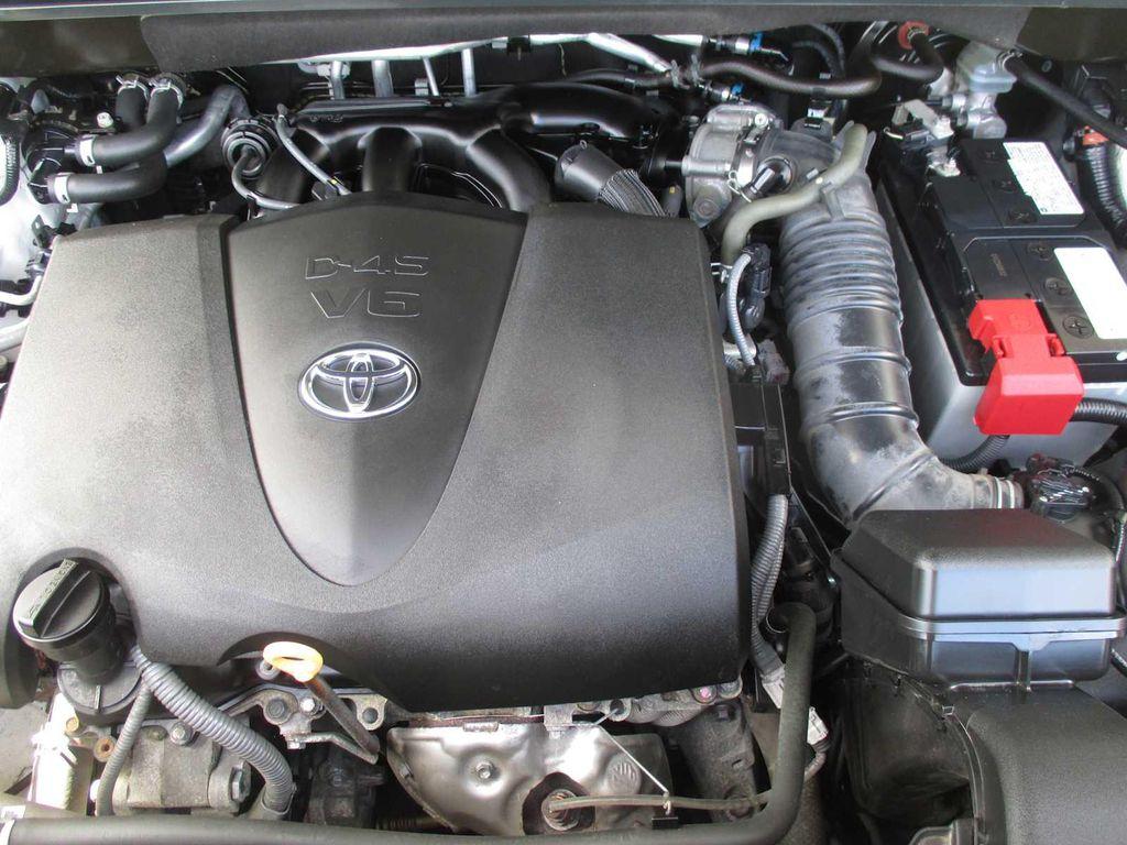 used 2021 Toyota Highlander car, priced at $32,648
