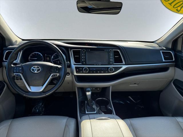 used 2018 Toyota Highlander car, priced at $20,700