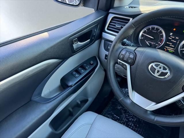 used 2018 Toyota Highlander car, priced at $20,968