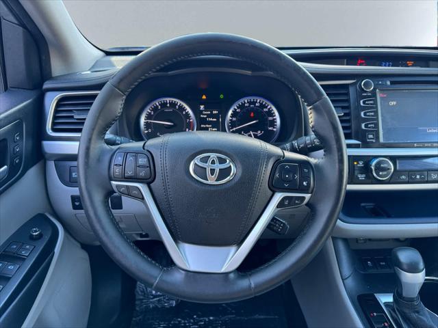 used 2018 Toyota Highlander car, priced at $20,968