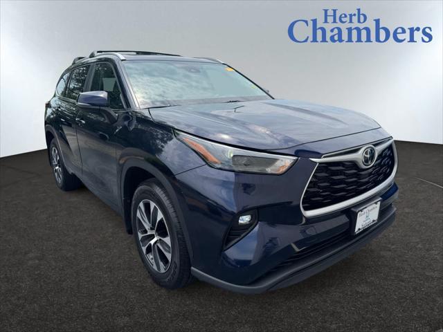 used 2023 Toyota Highlander car, priced at $37,968