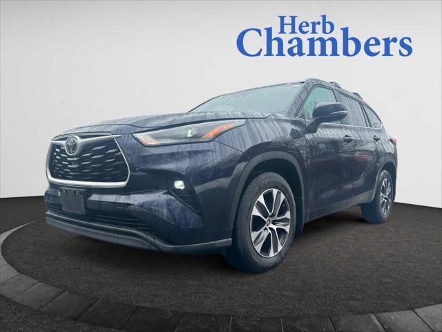 used 2023 Toyota Highlander car, priced at $38,968