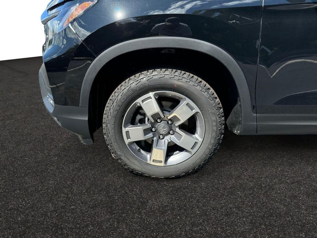 new 2025 Honda Ridgeline car, priced at $44,430