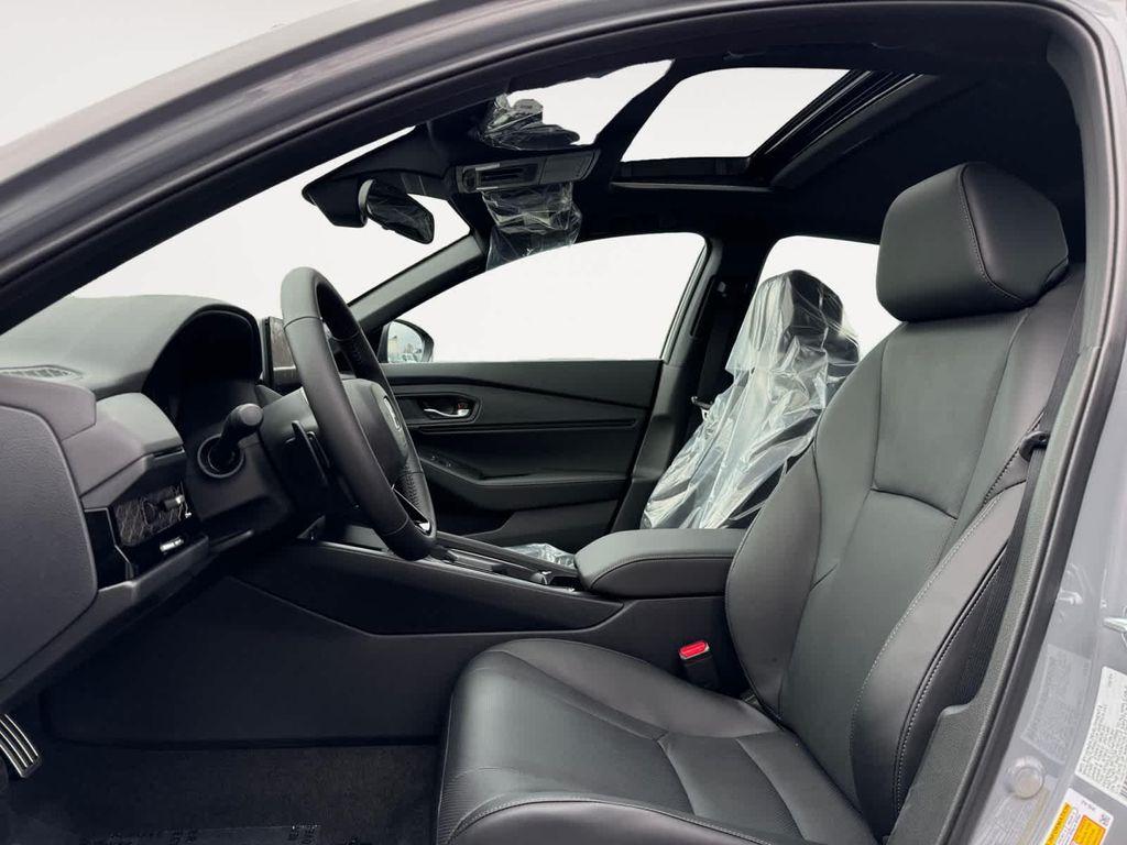 new 2025 Honda Accord Hybrid car, priced at $37,025