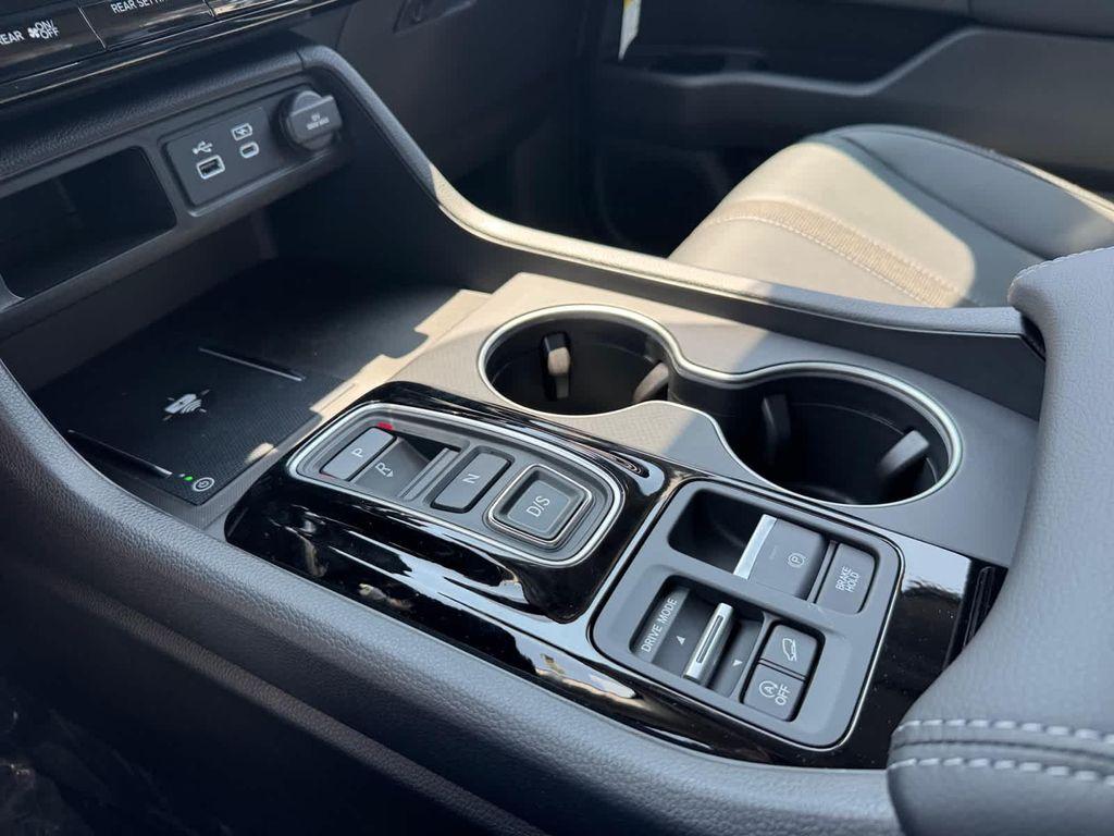 new 2025 Honda Pilot car, priced at $53,940