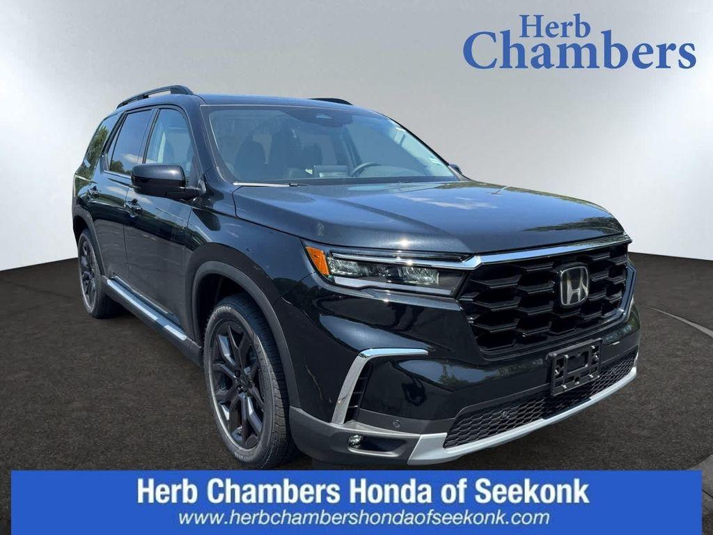 new 2025 Honda Pilot car, priced at $53,940