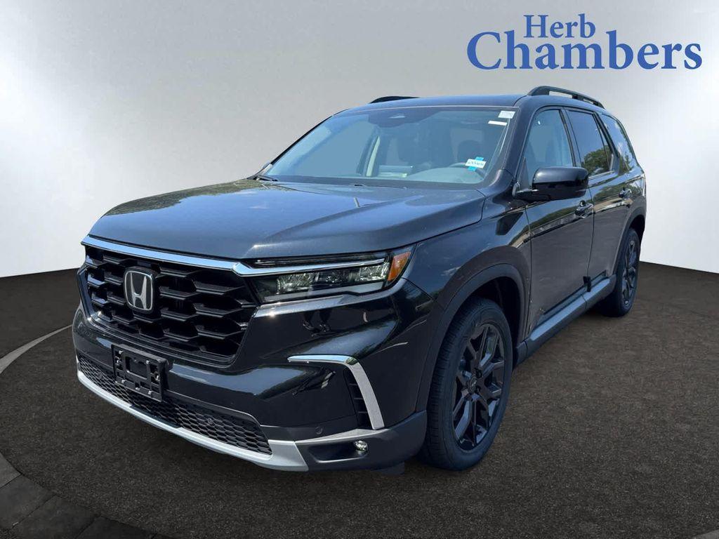 new 2025 Honda Pilot car, priced at $53,940