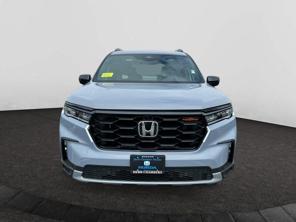 new 2025 Honda Pilot car, priced at $51,350