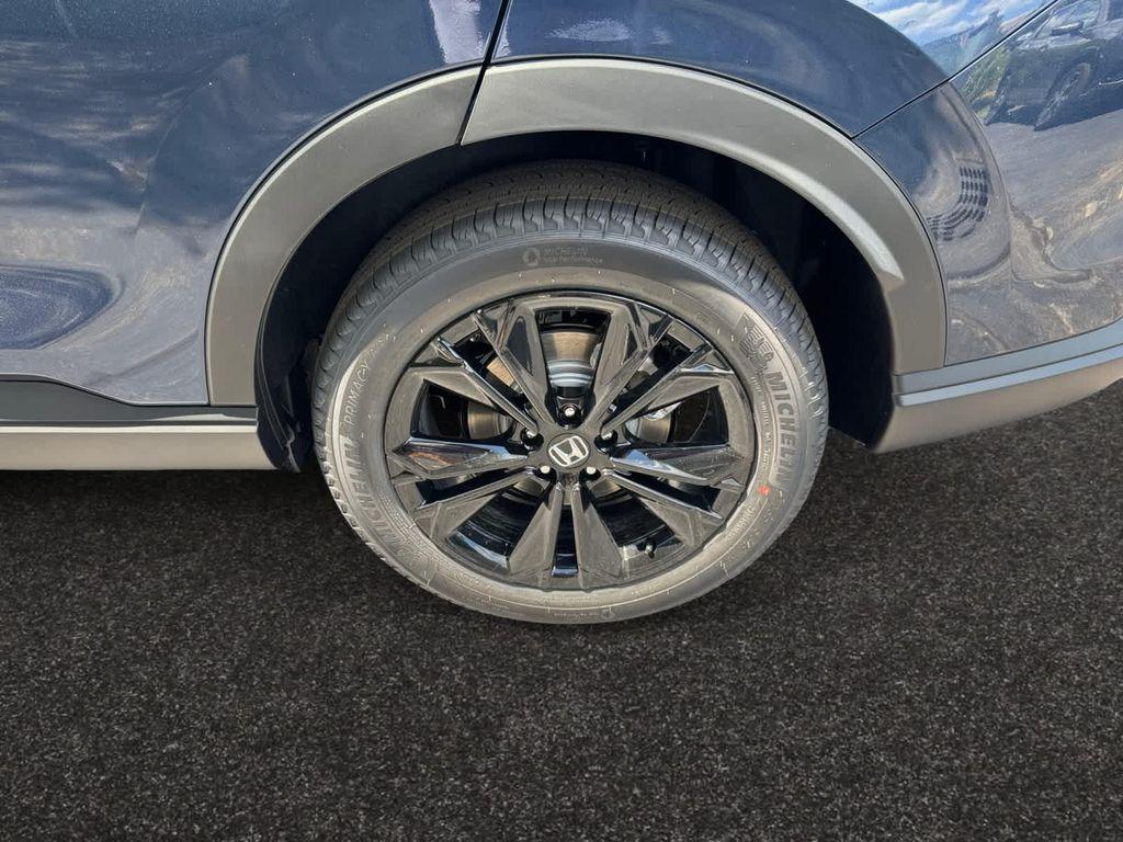 new 2026 Honda CR-V Hybrid car, priced at $43,700