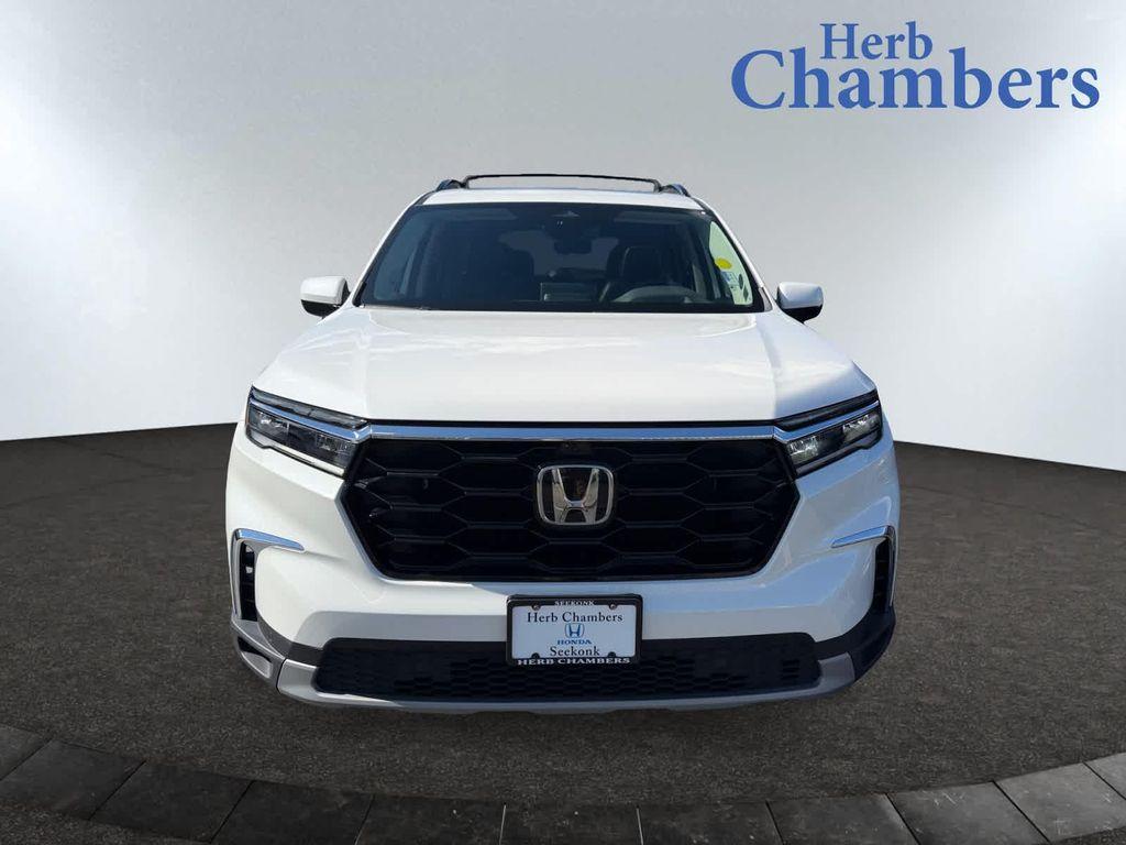 used 2023 Honda Pilot car, priced at $44,857