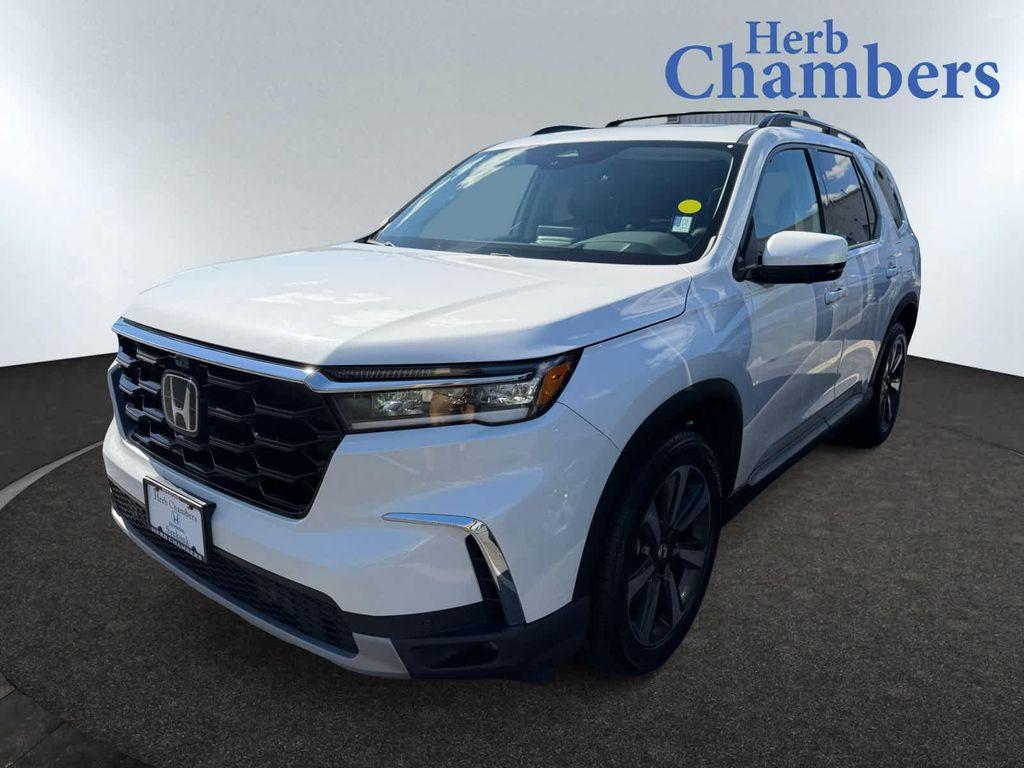 used 2023 Honda Pilot car, priced at $44,857