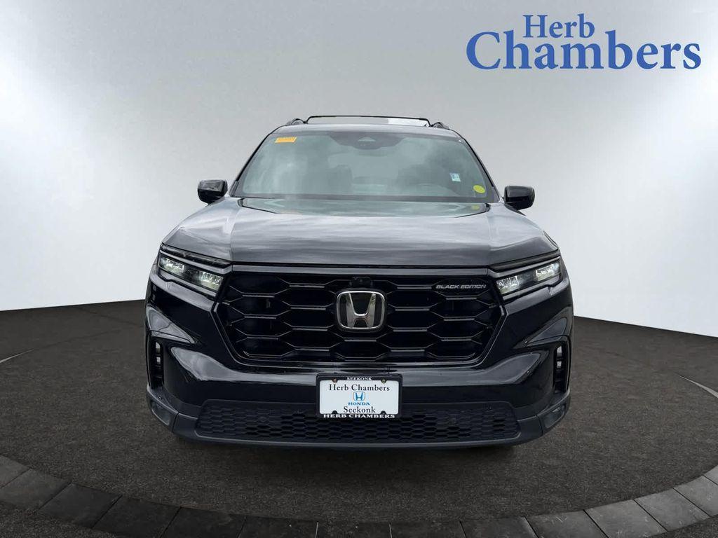 used 2025 Honda Pilot car, priced at $48,467