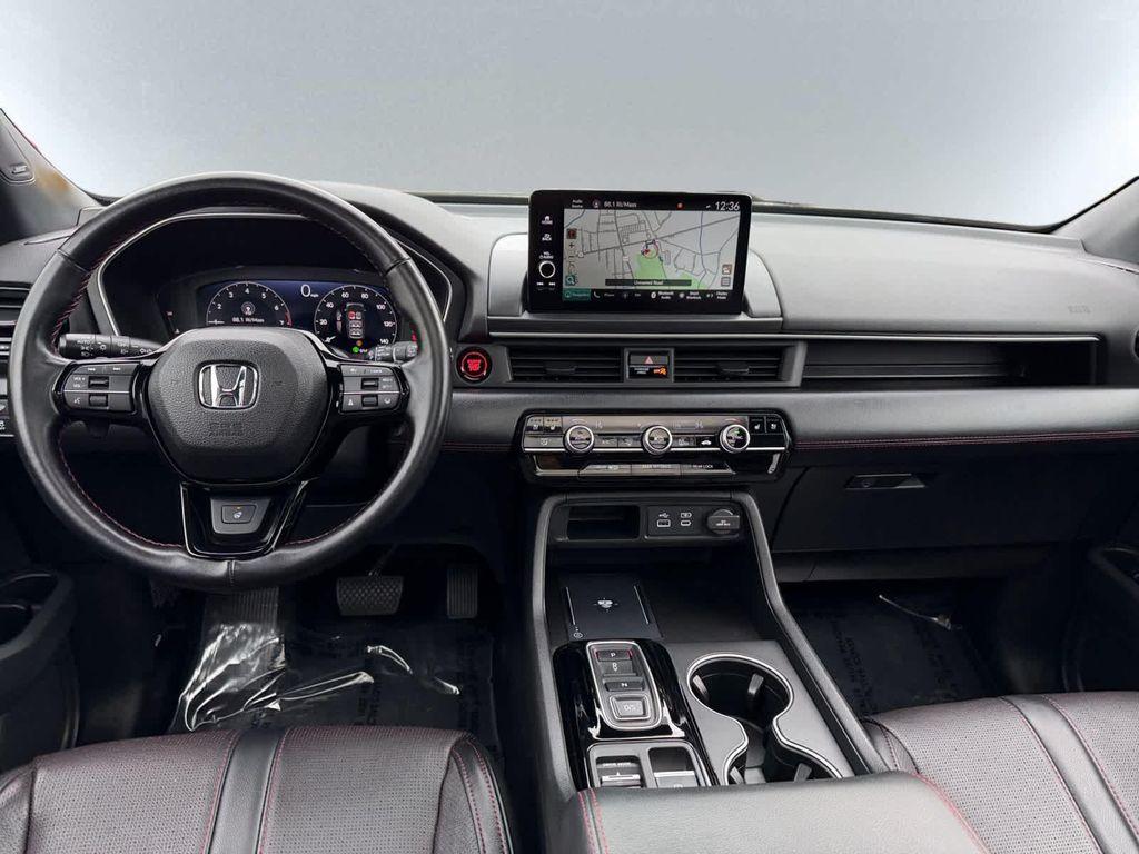 used 2025 Honda Pilot car, priced at $48,467