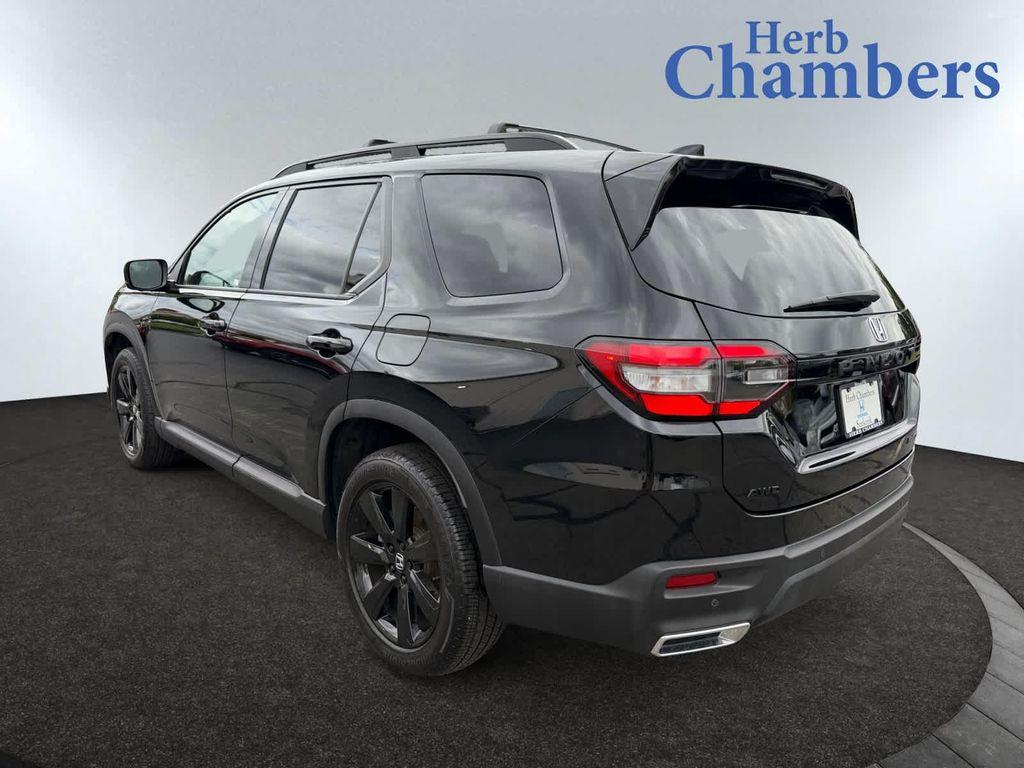 used 2025 Honda Pilot car, priced at $48,467