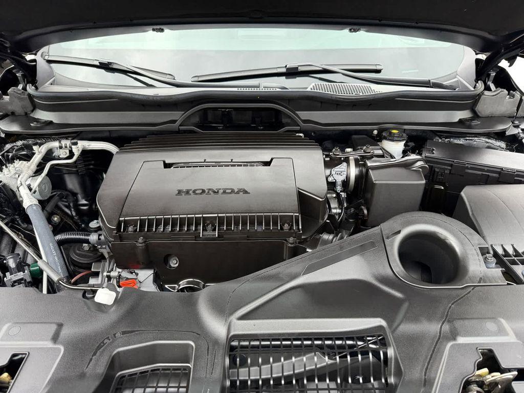 used 2025 Honda Pilot car, priced at $48,467