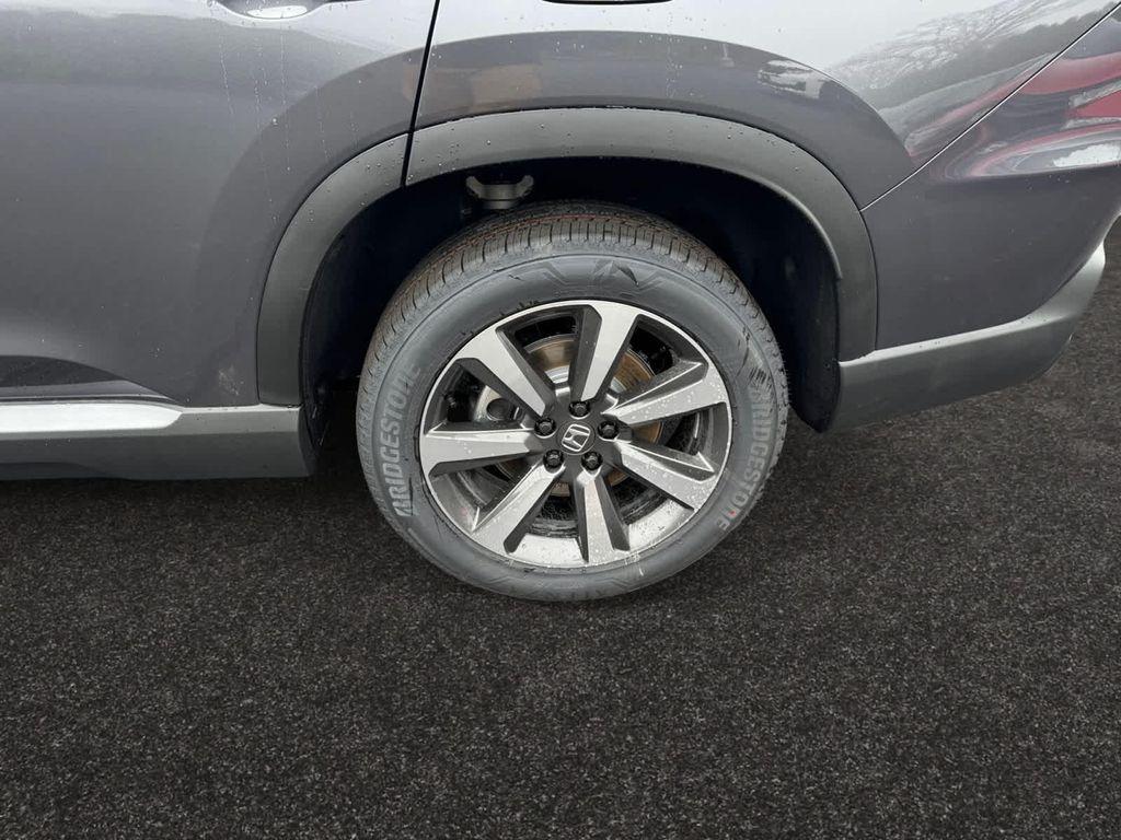 new 2025 Honda Pilot car, priced at $54,575