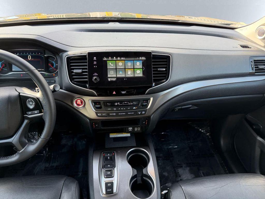 used 2022 Honda Pilot car, priced at $32,887