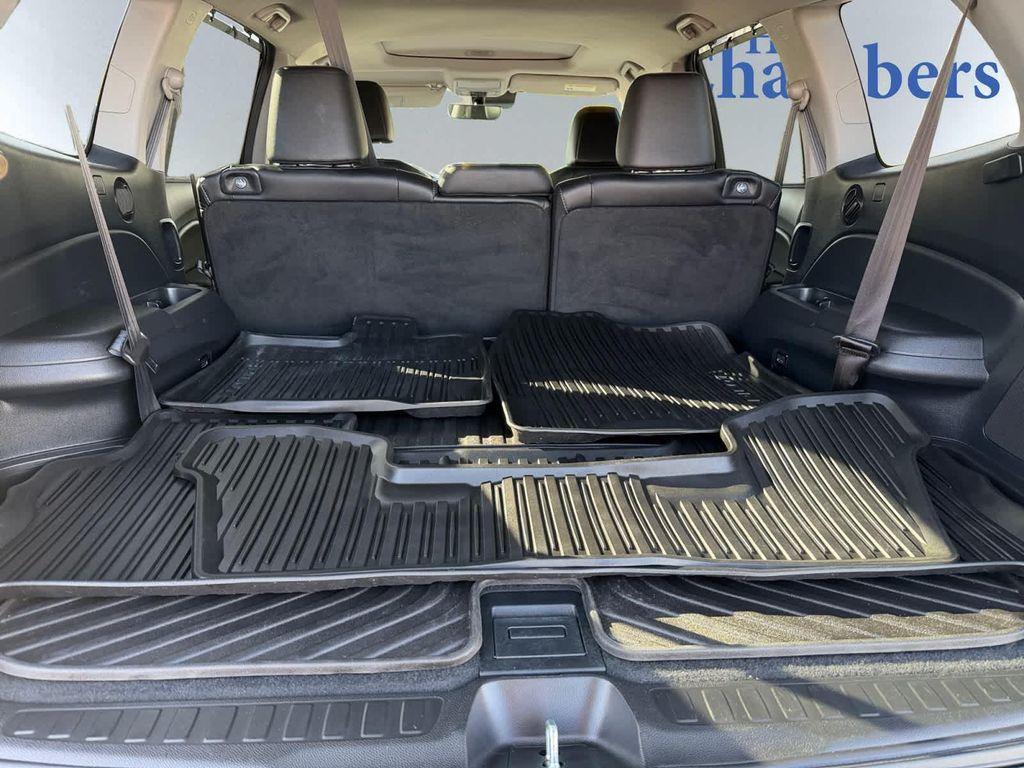 used 2022 Honda Pilot car, priced at $32,887