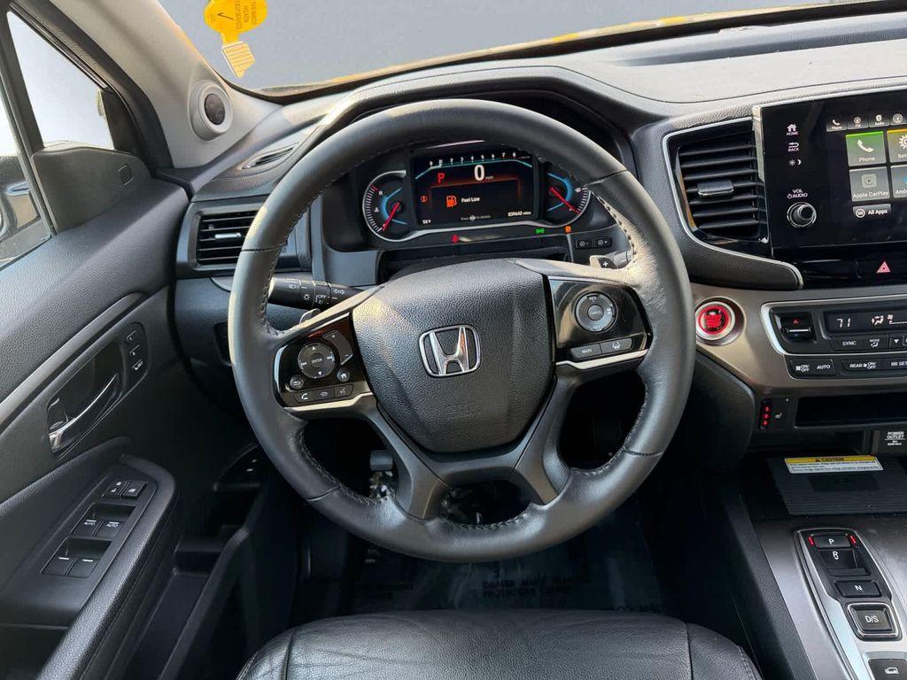 used 2022 Honda Pilot car, priced at $32,887